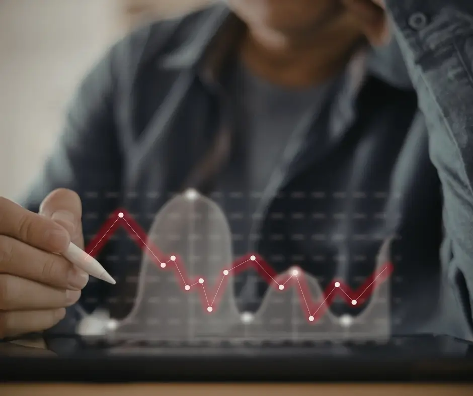 Tele voltunk munkával. A profit mégis kifolyt a kezünk közül. 1 Profitszivárgás a projektfolyamatban – működésfejlesztési esettanulmány egy digitális ügynökségnél